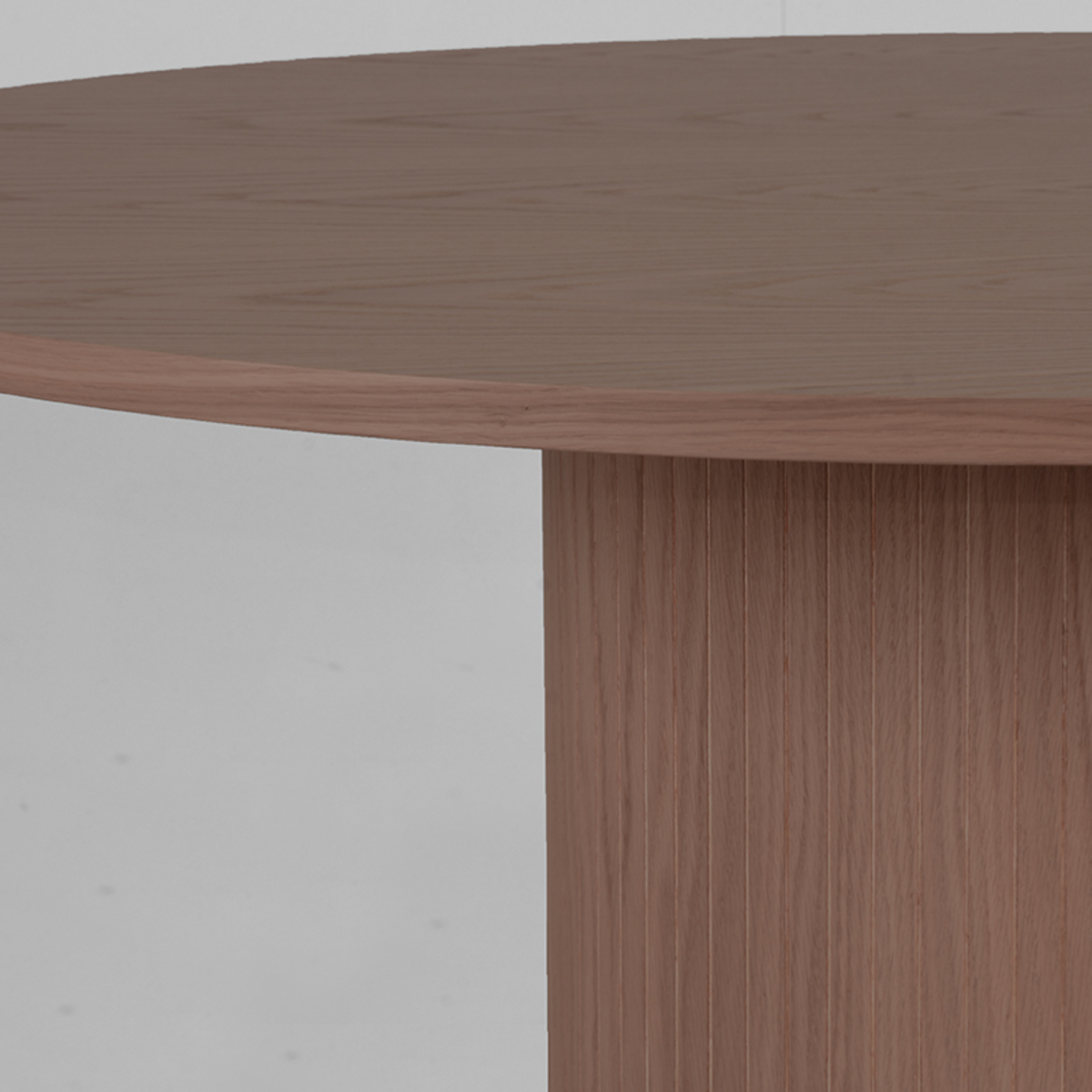 LABEL51 Eetkamertafel Oliva – Walnoot – Eiken – 130 cm – Rond